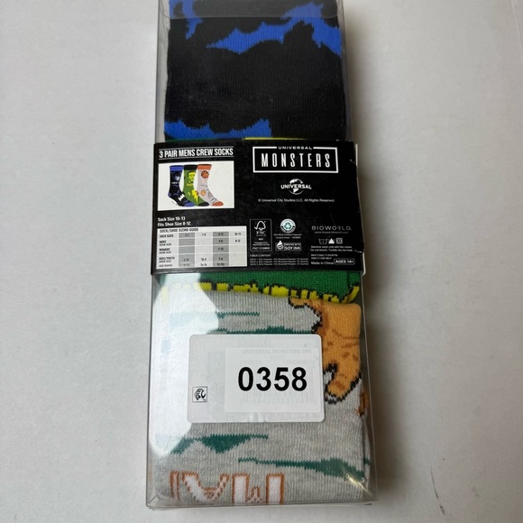 Universal Monsters Men's Crew Socks, 3-Pack - Picture 8 of 8